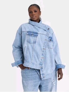 NWT KBB by Kahlana Denim Jacket XL Light Wash Asymmetrical Oversized Jean Jacket